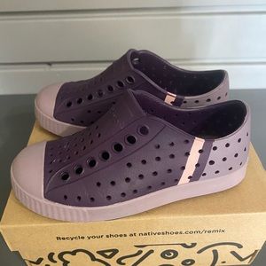 Native shoes size C9 purple